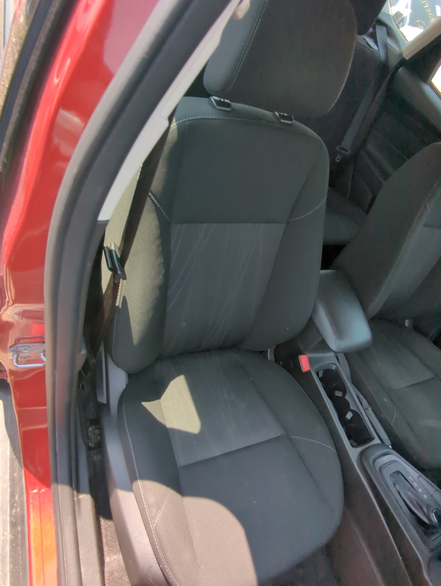 2015-2018 Ford Focus Passenger Front Seat Oem 1052603 - Oemusedautoparts1.com