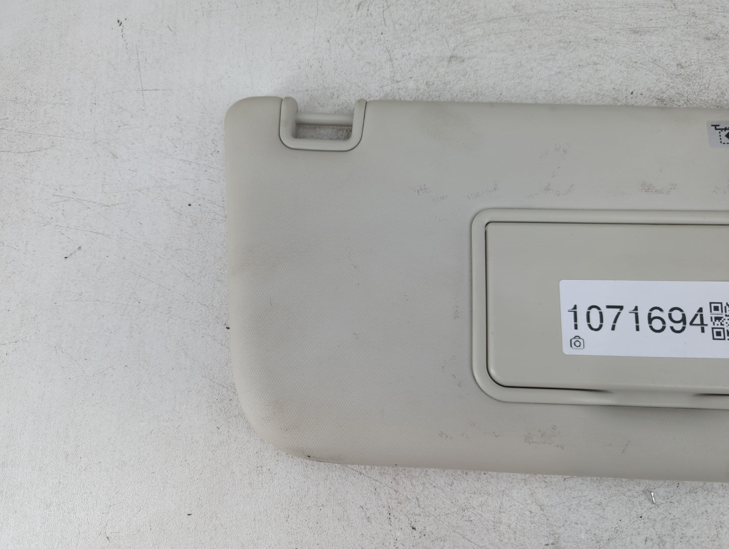 2013-2015 Ford Focus Sun Visor Shade Replacement Passenger Right Mirror Fits Fits 2013 2014 2015 OEM Used Auto Parts - Oemus