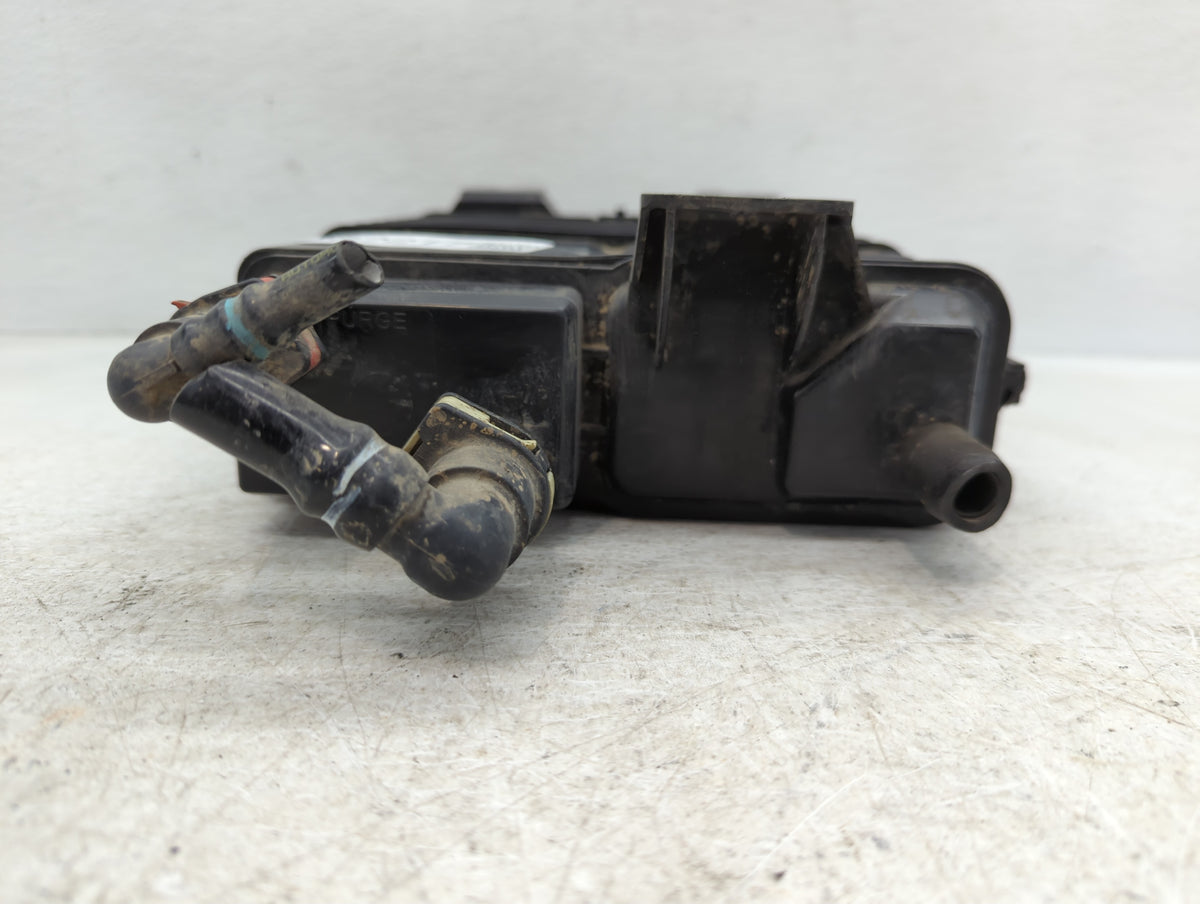 2018 Ford Focus Fuel Vapor Charcoal Canister 1082217 - Oemusedautoparts1.com