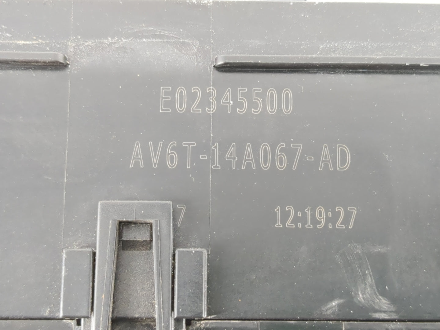 2017-2018 Ford Focus Fusebox Fuse Box Panel Relay Module P/N:AV6T-14A067-AD Fits Fits 2017 2018 OEM Used Auto Parts - Oemuse