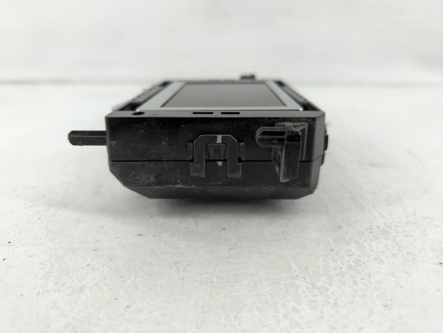 2015-2018 Ford Focus Information Display Screen - Oemusedautoparts1.com