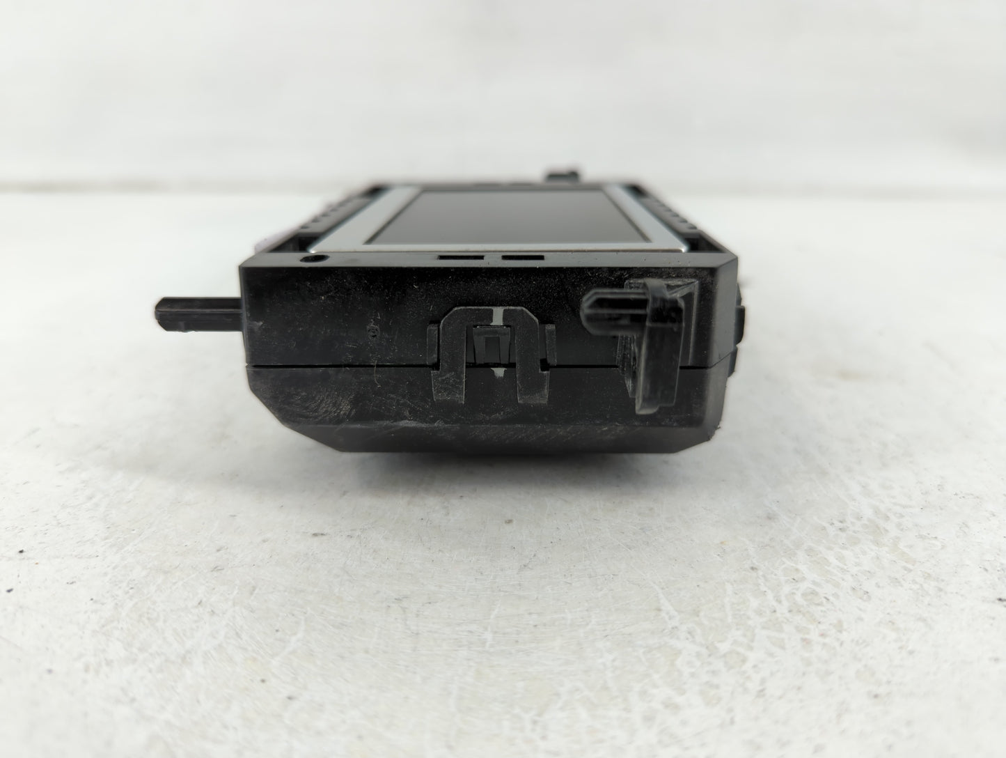 2015-2018 Ford Focus Information Display Screen - Oemusedautoparts1.com