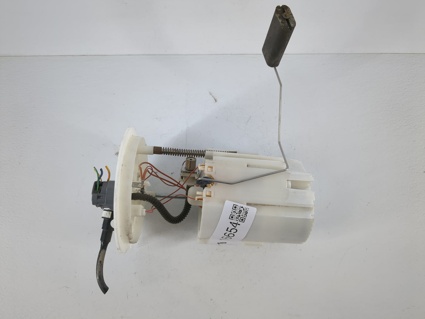 2012-2018 Ford Focus Electrical Gas Fuel Pump Assembly - Oemusedautoparts1.com