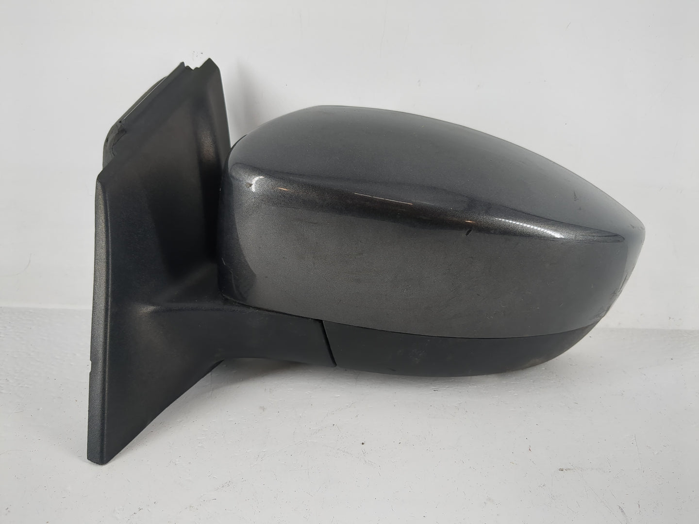 2018 Ford Focus Passenger Side View Mirror - Right Door Mirror OEM Used - Oemusedautoparts1.com