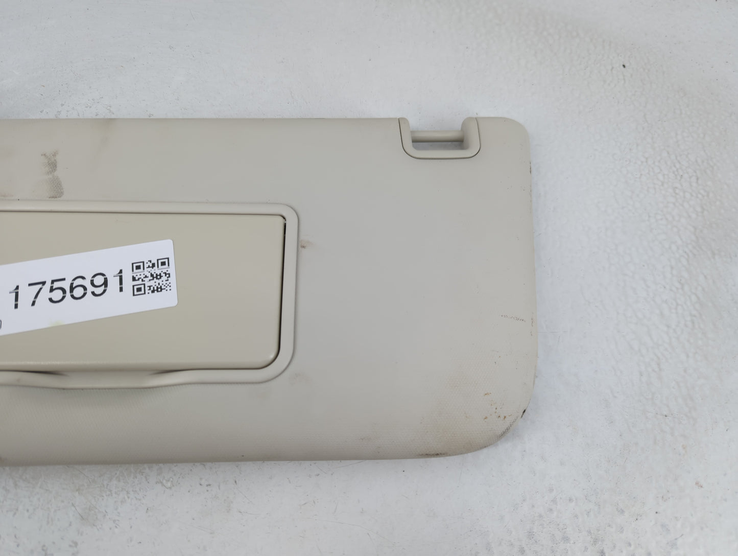 2013-2018 Ford Focus Sun Visor Shade Replacement Driver Left Mirror Fits Fits 2013 2014 2015 2016 2017 2018 OEM Used Auto Pa