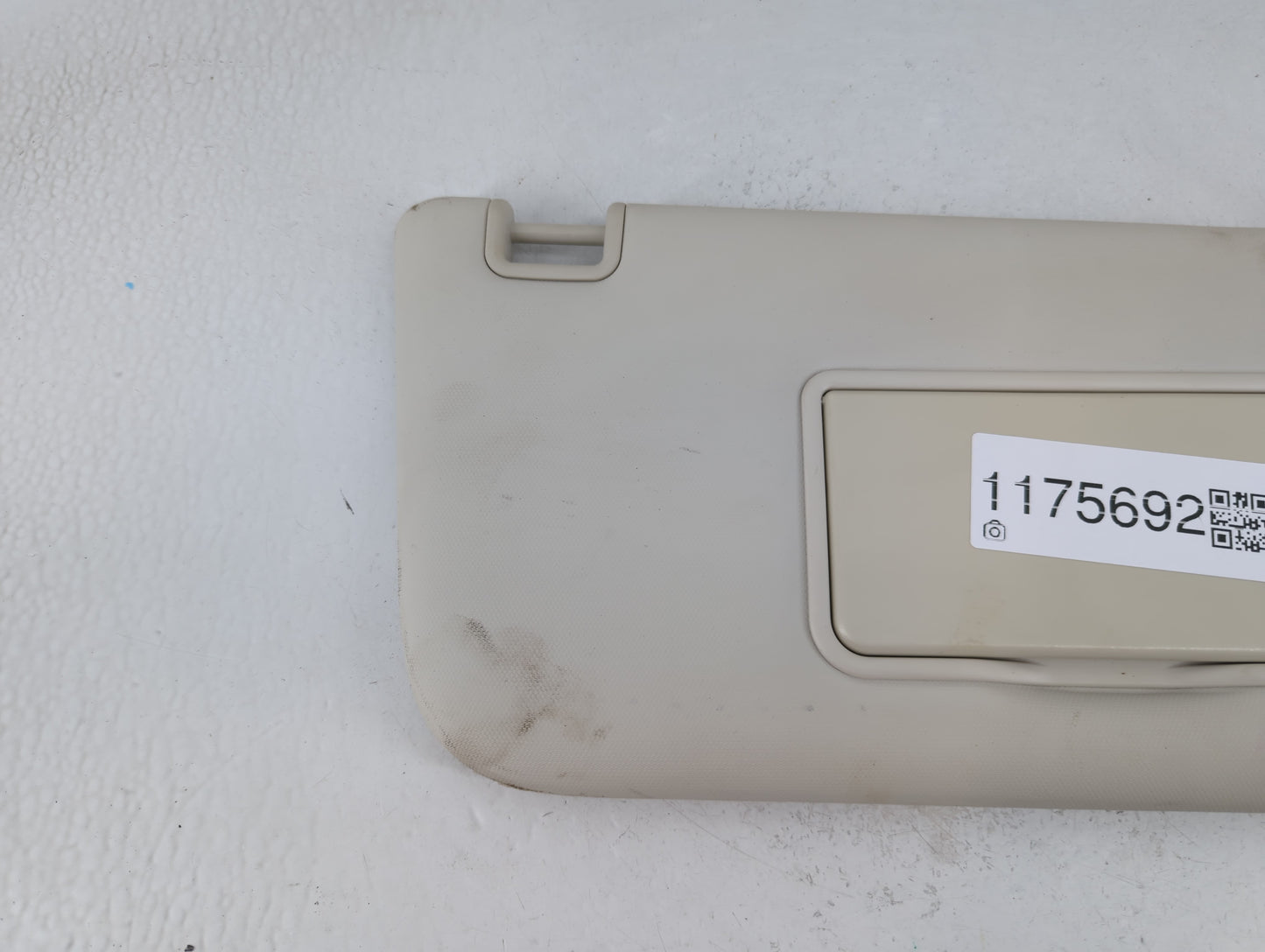 2013-2018 Ford Focus Sun Visor Shade Replacement Passenger Right Mirror Fits Fits 2013 2014 2015 2016 2017 2018 OEM Used Aut