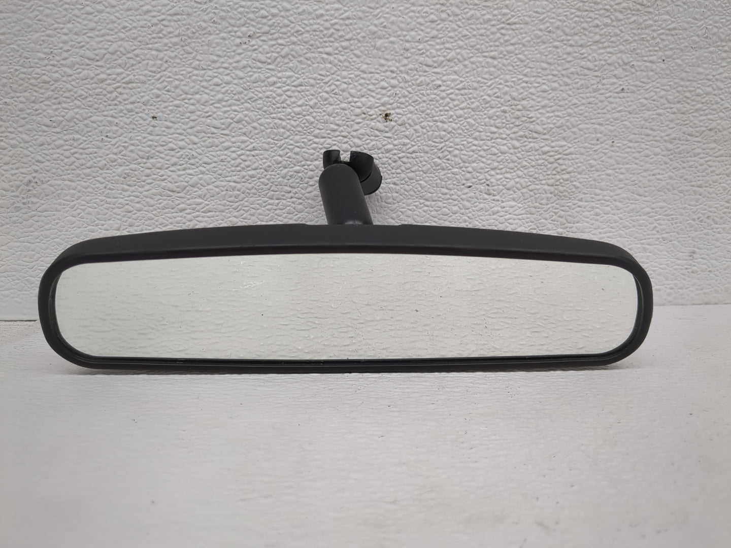 2010-2018 Ford Focus Interior Rear View Mirror Replacement OEM P/N:E8011681 Fits OEM Used Auto Parts - Oemusedautoparts1.com