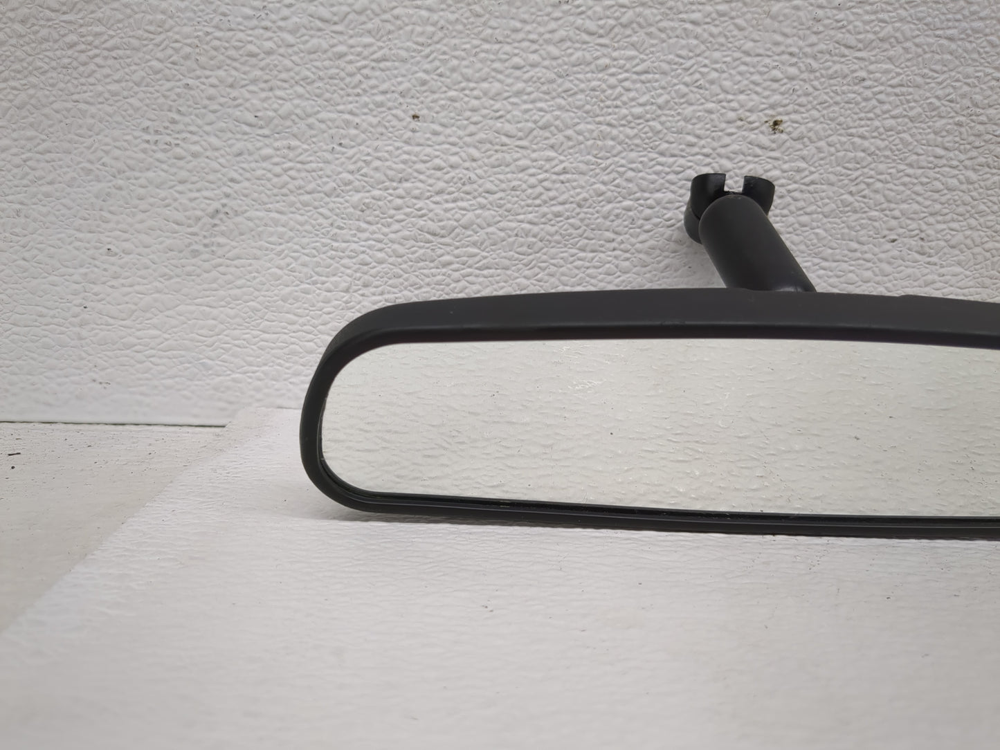 2010-2018 Ford Focus Interior Rear View Mirror Replacement OEM P/N:E8011681 Fits OEM Used Auto Parts - Oemusedautoparts1.com