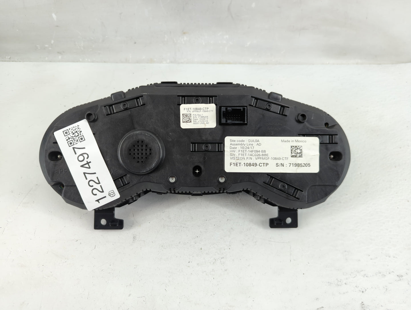 2017-2018 Ford Focus Instrument Cluster Speedometer Gauges P/N:VPFMGF-10849-CTF F1ET-10849-CTP Fits Fits 2017 2018 OEM Used 