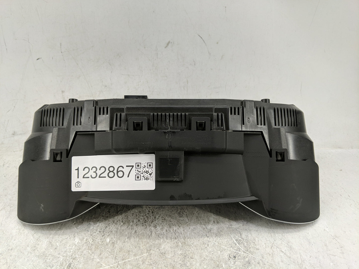 2017-2018 Ford Focus Instrument Cluster Speedometer Gauges P/N:F1ET-10849-CTP Fits Fits 2017 2018 OEM Used Auto Parts - Oemu