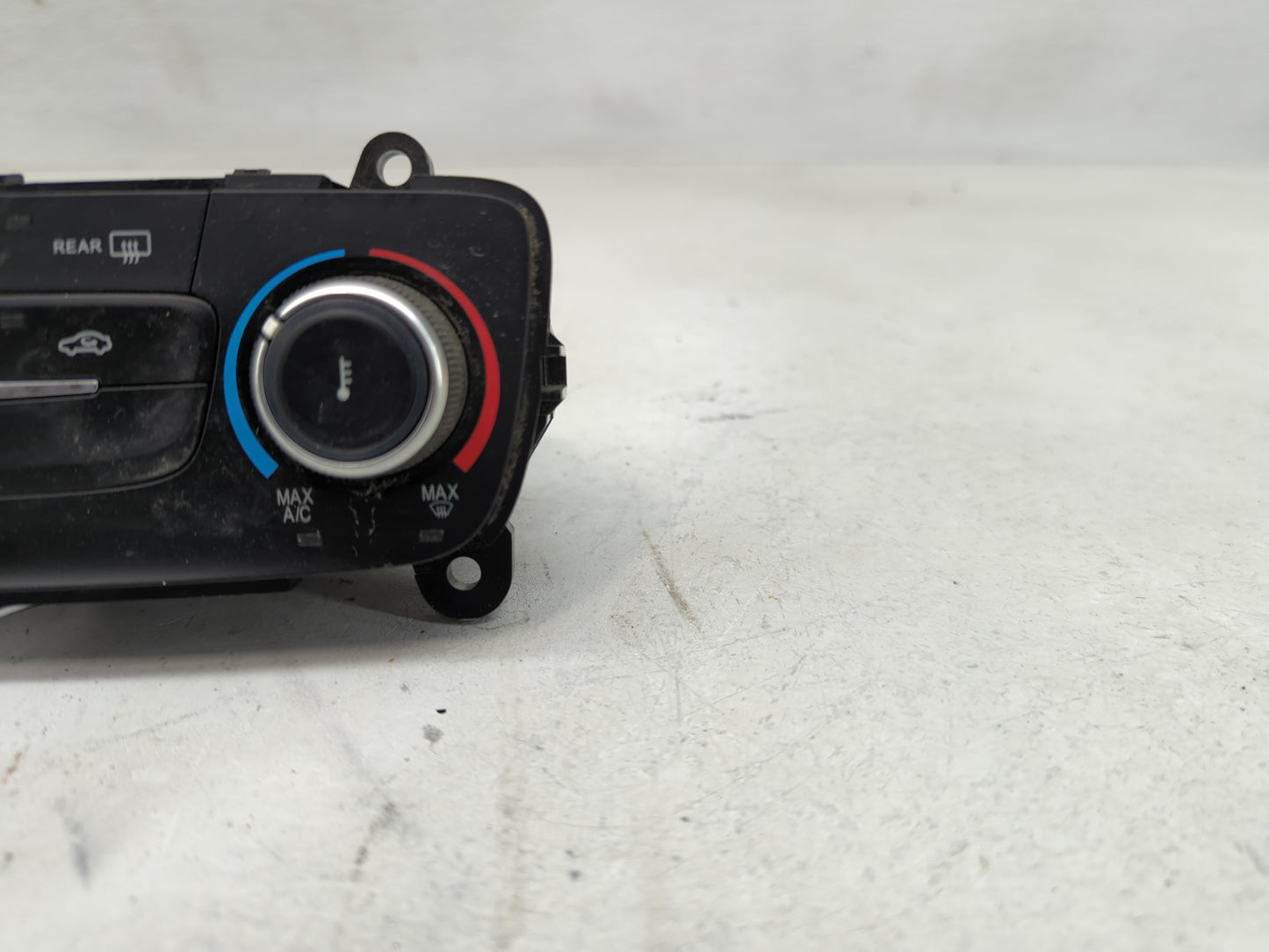 2015-2018 Ford Focus Climate Control Module Temperature AC/Heater Replacement P/N:F1ET-19980-JJ Fits Fits 2015 2016 2017 201