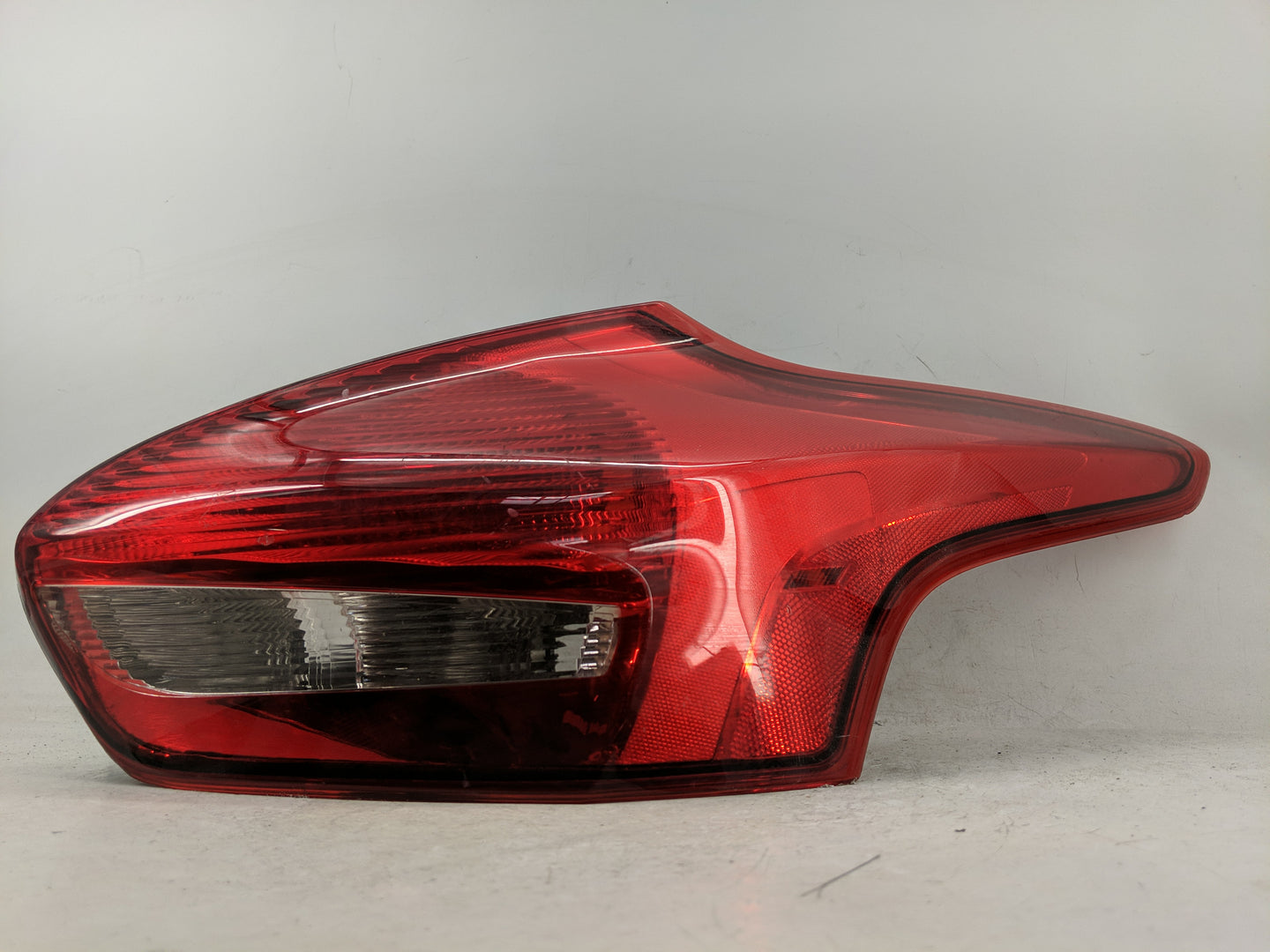 2018 Ford Focus Tail Light Assembly Passenger Right OEM P/N:F1EB-13404-GJ Fits OEM Used Auto Parts - Oemusedautoparts1.com