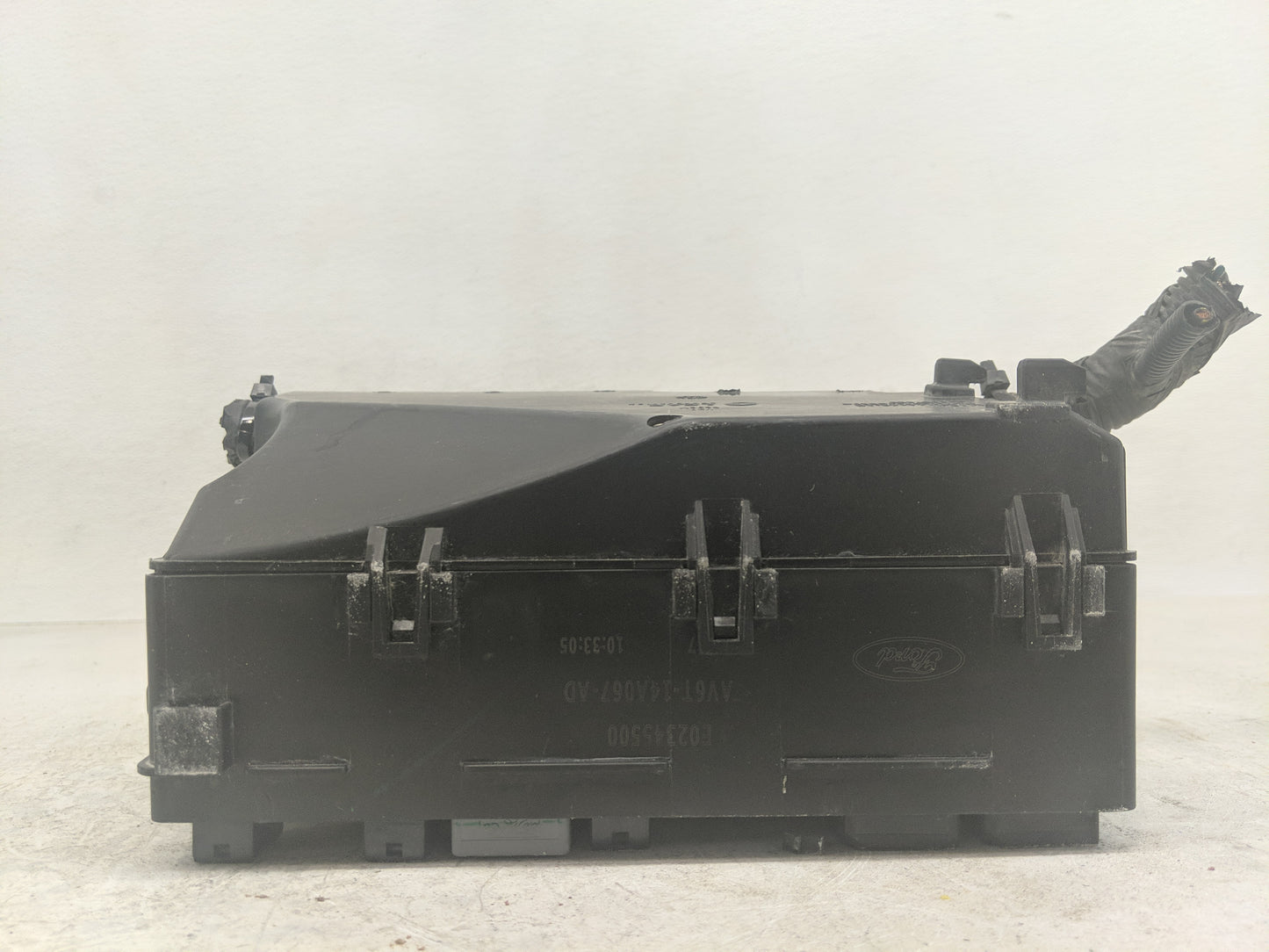 2017-2018 Ford Focus Fusebox Fuse Box Panel Relay Module P/N:AV6T-14A142-AB Fits Fits 2017 2018 OEM Used Auto Parts - Oemuse