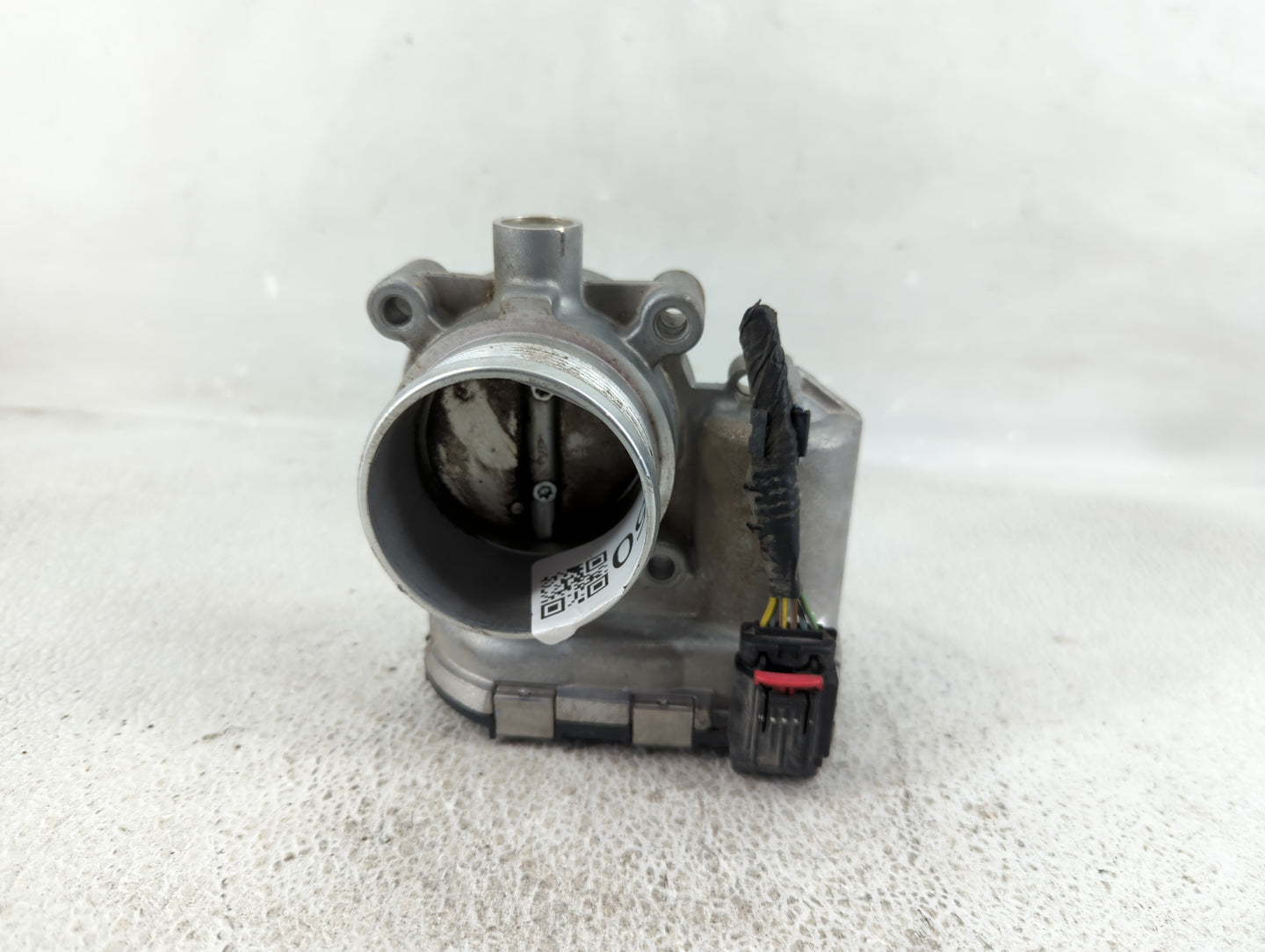 2014-2018 Ford Focus Throttle Body P/N:DS7E-9F991-BB Fits Fits 2014 2015 2016 2017 2018 2019 2020 2021 2022 OEM Used Auto Pa