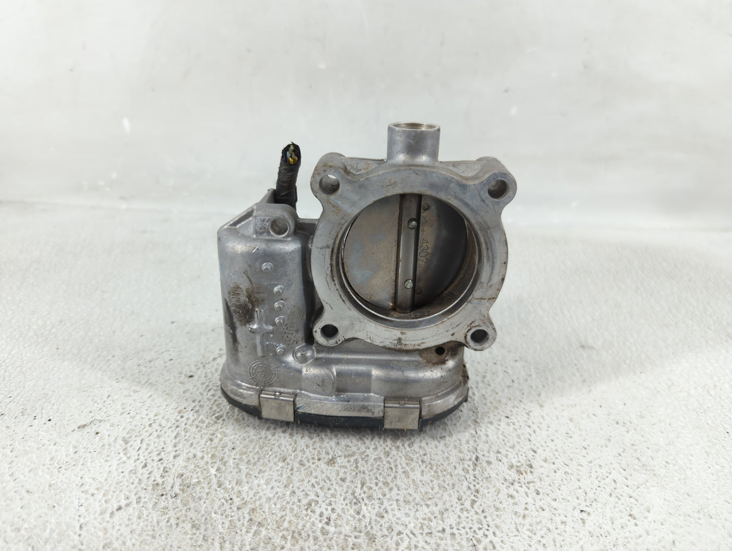 2014-2018 Ford Focus Throttle Body P/N:DS7E-9F991-BB Fits Fits 2014 2015 2016 2017 2018 2019 2020 2021 2022 OEM Used Auto Pa