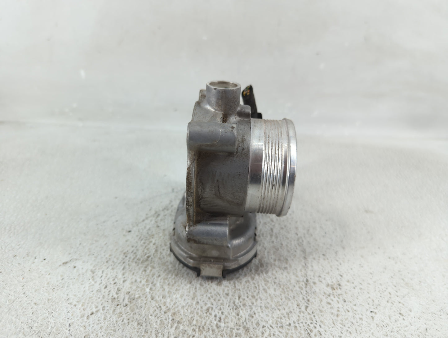 2014-2018 Ford Focus Throttle Body P/N:DS7E-9F991-BB Fits Fits 2014 2015 2016 2017 2018 2019 2020 2021 2022 OEM Used Auto Pa