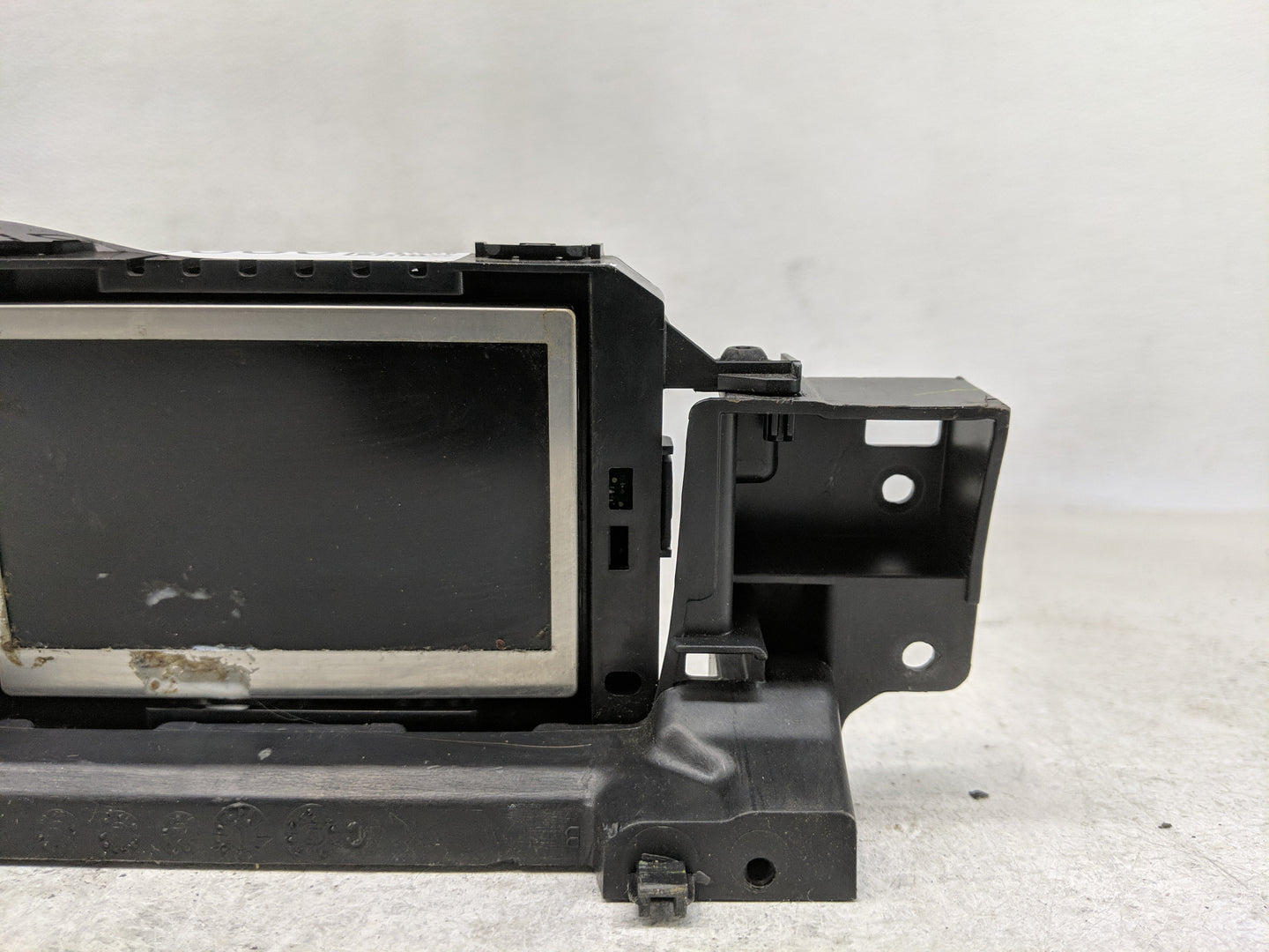 2015-2018 Ford Focus Information Display Screen - Oemusedautoparts1.com