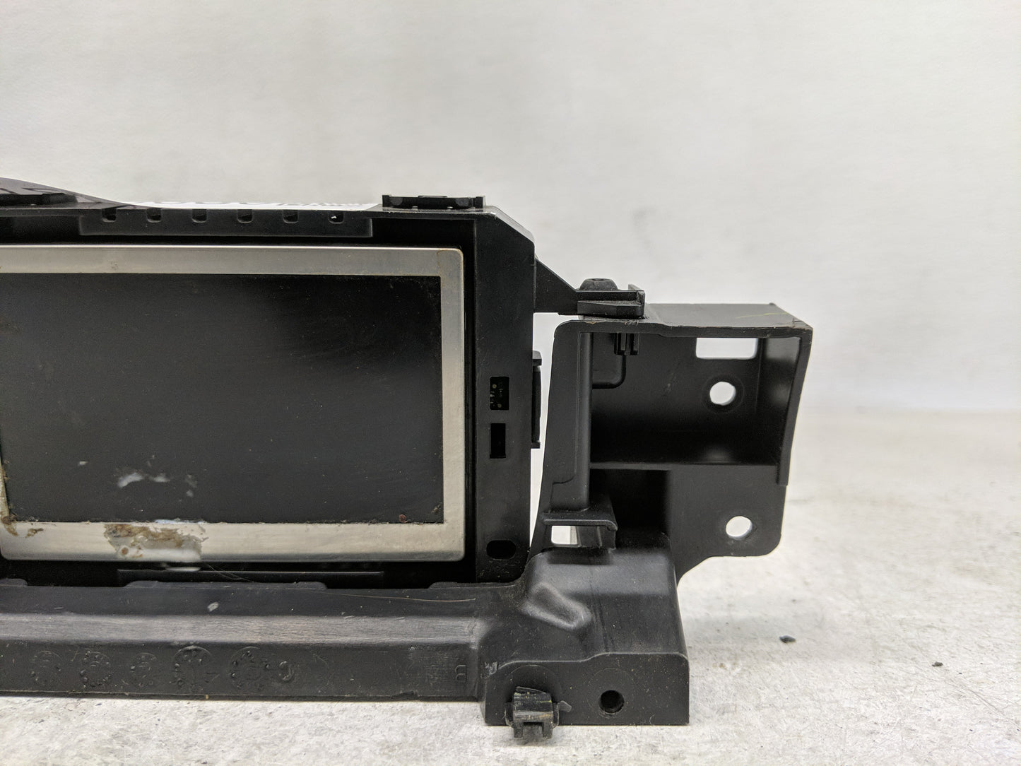 2015-2018 Ford Focus Information Display Screen - Oemusedautoparts1.com