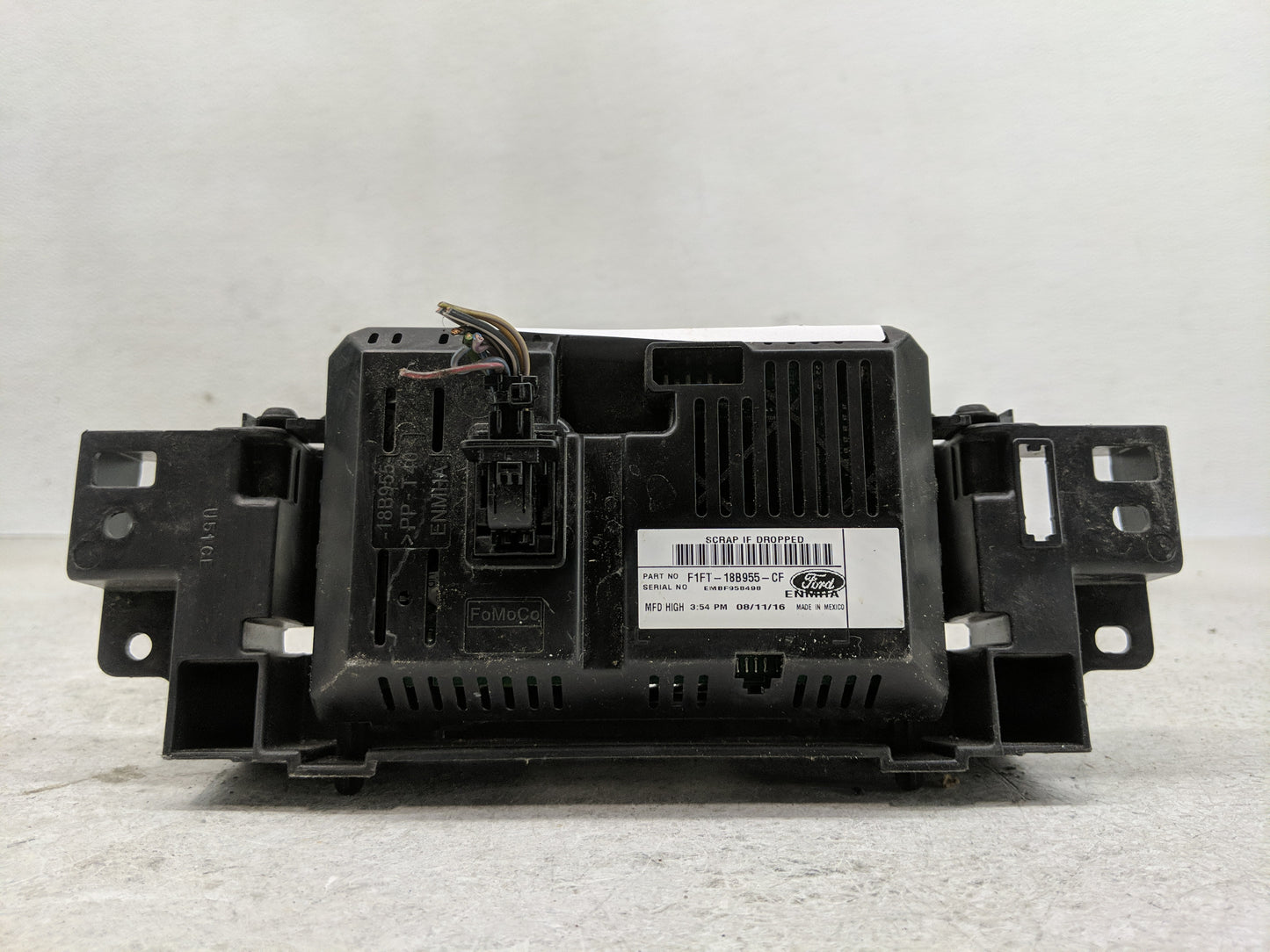 2015-2018 Ford Focus Information Display Screen - Oemusedautoparts1.com
