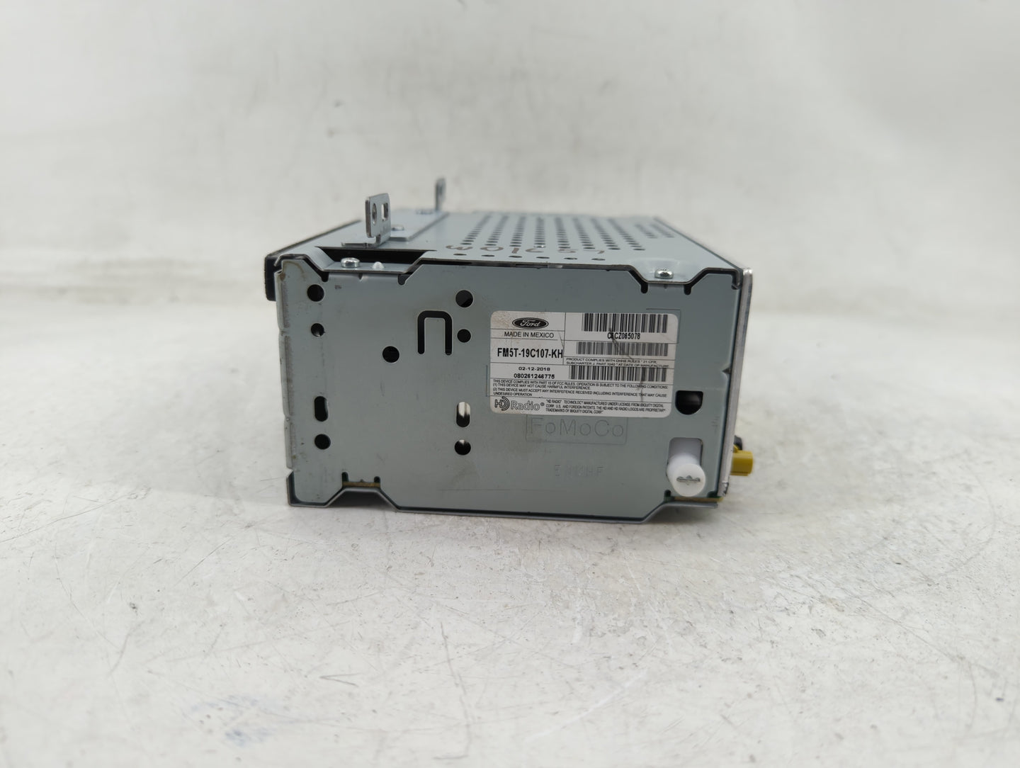 2016-2018 Ford Focus Radio AM FM Cd Player Receiver Replacement P/N:FM5T-19C107-KH Fits Fits 2016 2017 2018 OEM Used Auto Pa