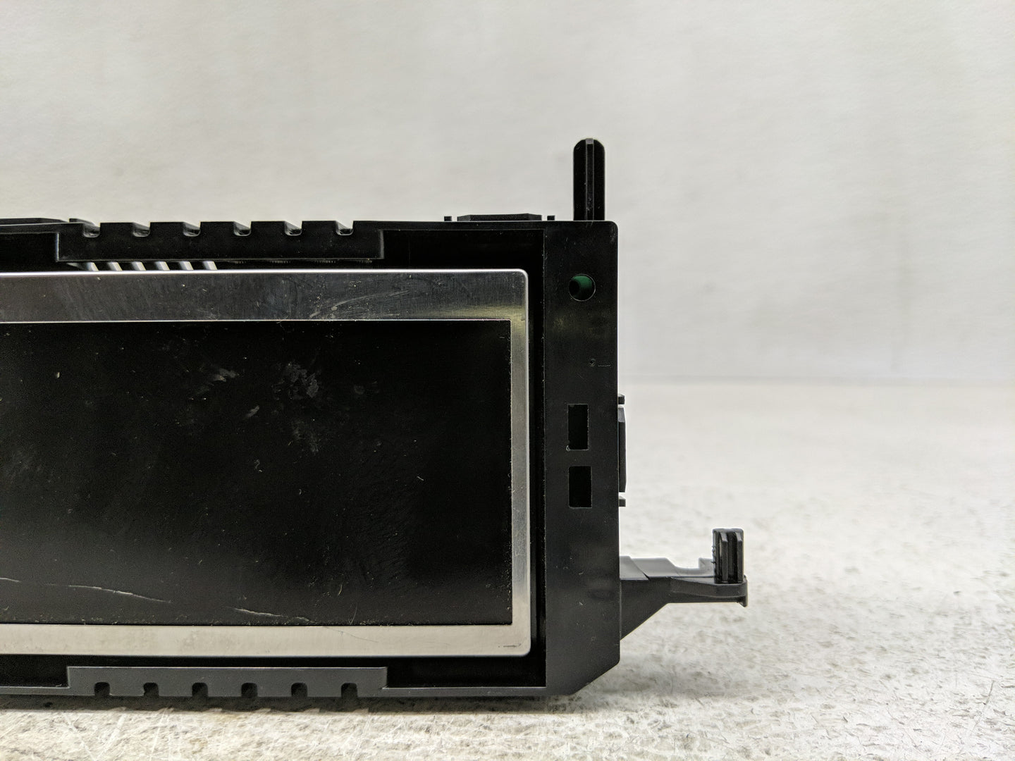 2015-2018 Ford Focus Information Display Screen - Oemusedautoparts1.com