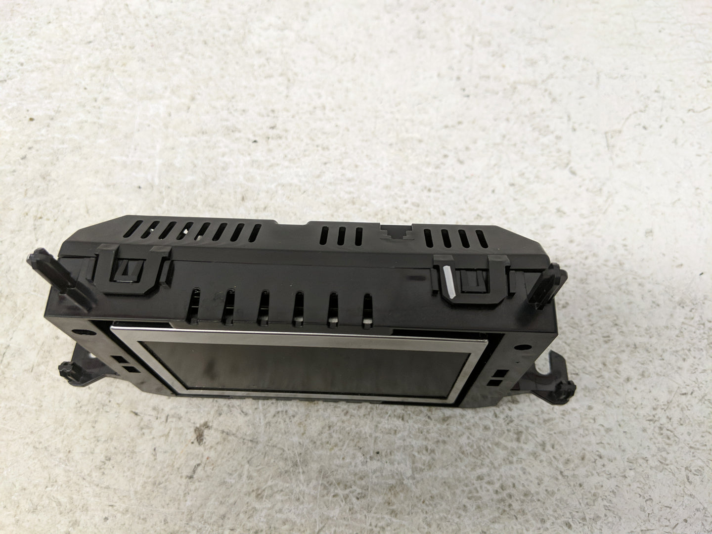 2015-2018 Ford Focus Information Display Screen - Oemusedautoparts1.com