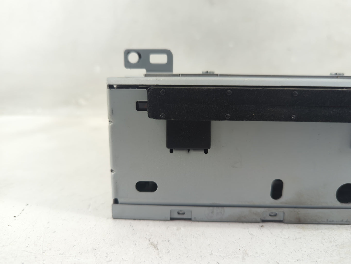 2016-2018 Ford Focus Radio AM FM Cd Player Receiver Replacement P/N:FM5T-19C107-KH Fits Fits 2016 2017 2018 OEM Used Auto Pa