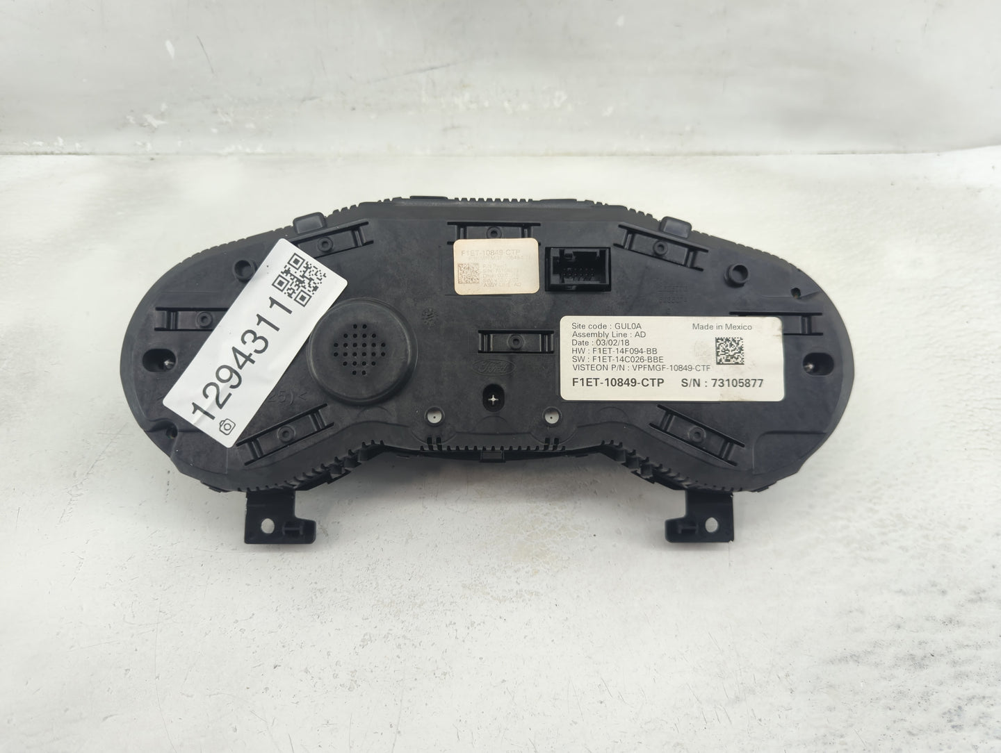 2016-2018 Ford Focus Instrument Cluster Speedometer Gauges P/N:F1ET-10849-CTP Fits Fits 2016 2017 2018 OEM Used Auto Parts -