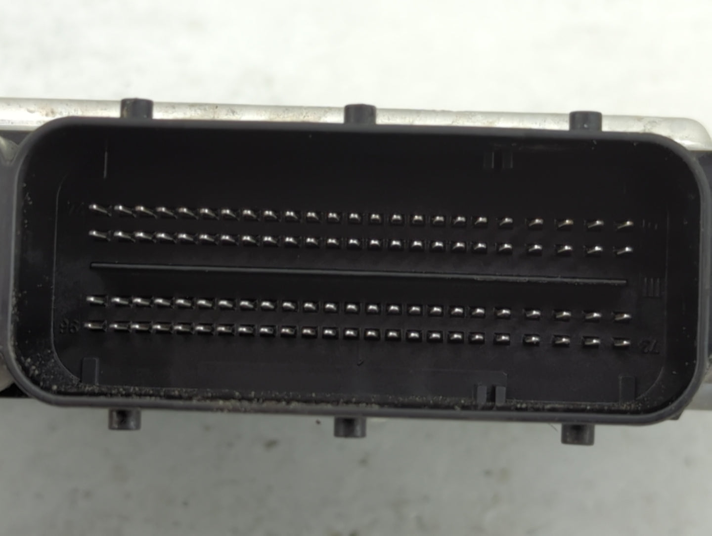 2013-2018 Ford Focus PCM Engine Control Computer ECU ECM PCU OEM P/N:FM5A-12A650-ADB 0 261 S12 874 Fits OEM Used Auto Parts 