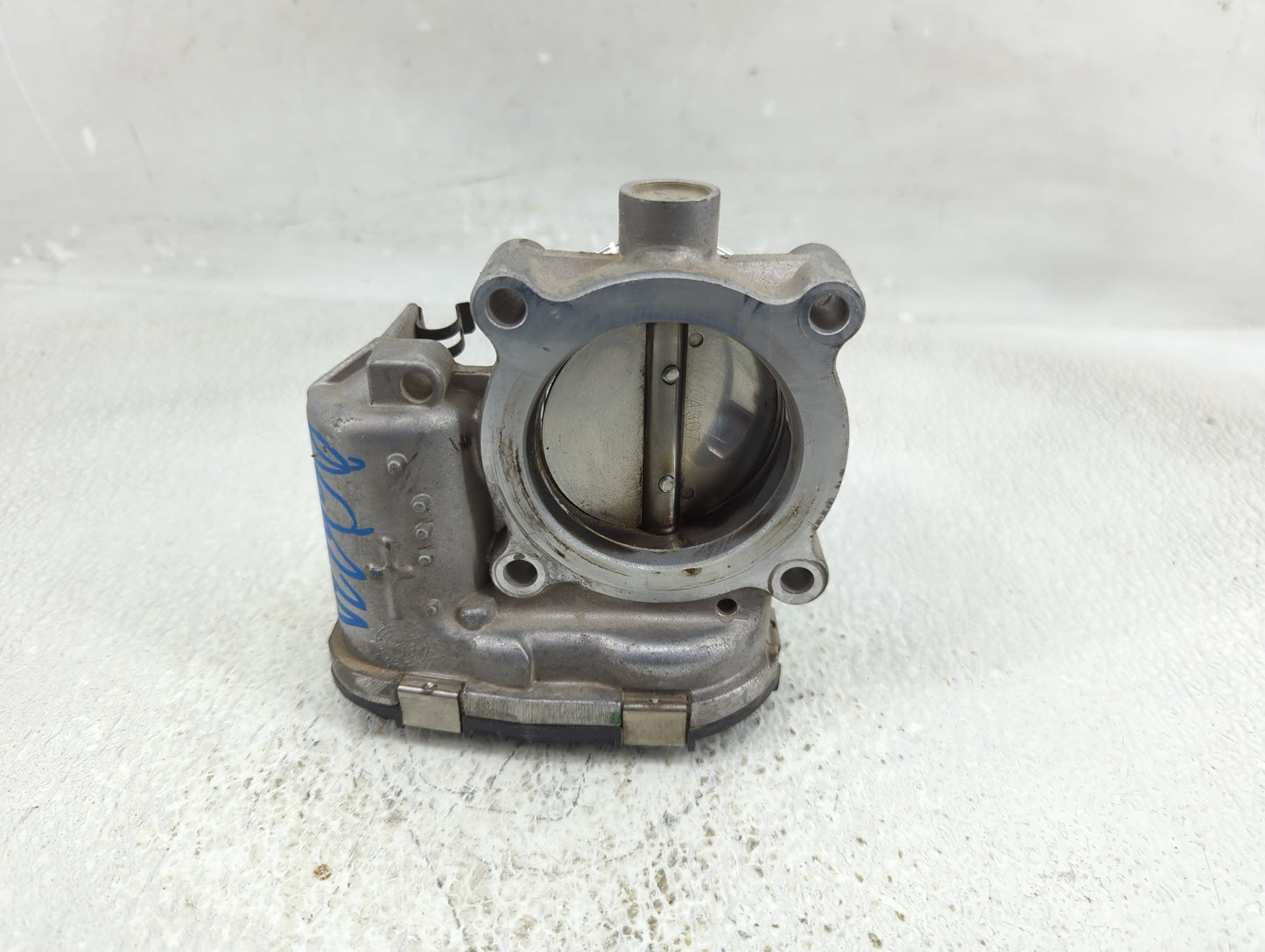 2014-2018 Ford Focus Throttle Body P/N:DS7E-9F991-BB Fits Fits 2014 2015 2016 2017 2018 2019 2020 2021 2022 OEM Used Auto Pa