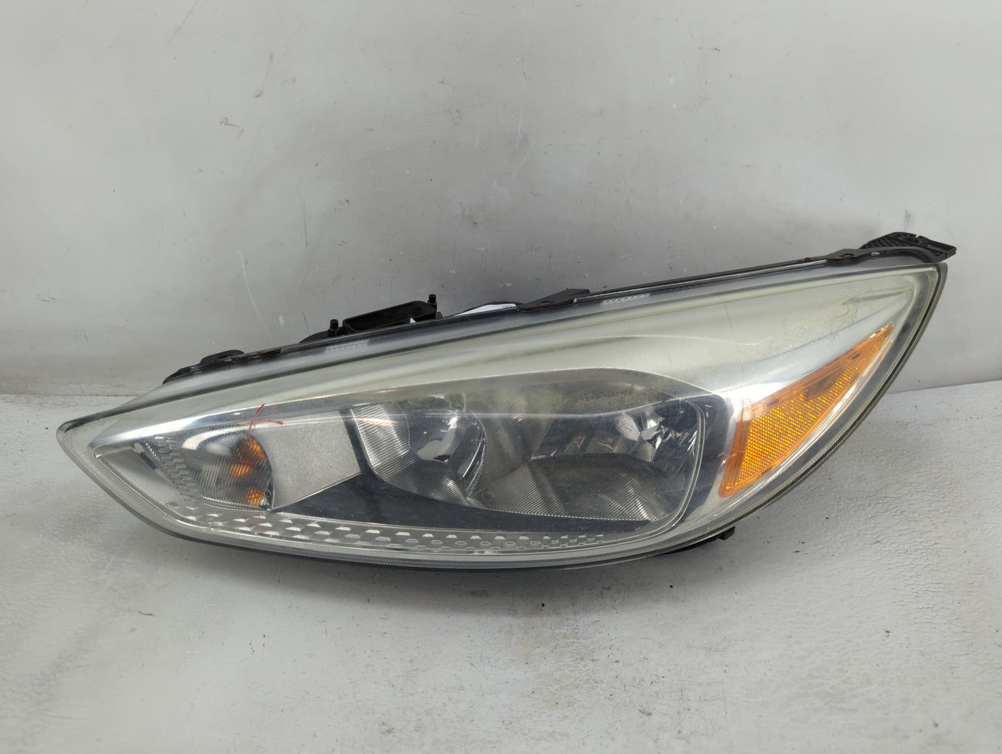 2015-2018 Ford Focus Driver Left Oem Head Light Headlight Lamp - Oemusedautoparts1.com