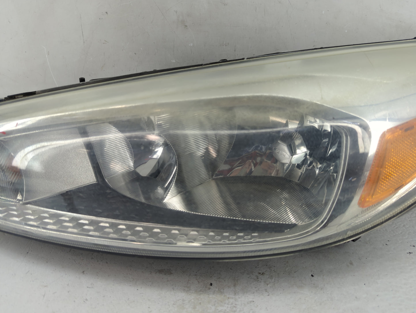 2015-2018 Ford Focus Driver Left Oem Head Light Headlight Lamp - Oemusedautoparts1.com
