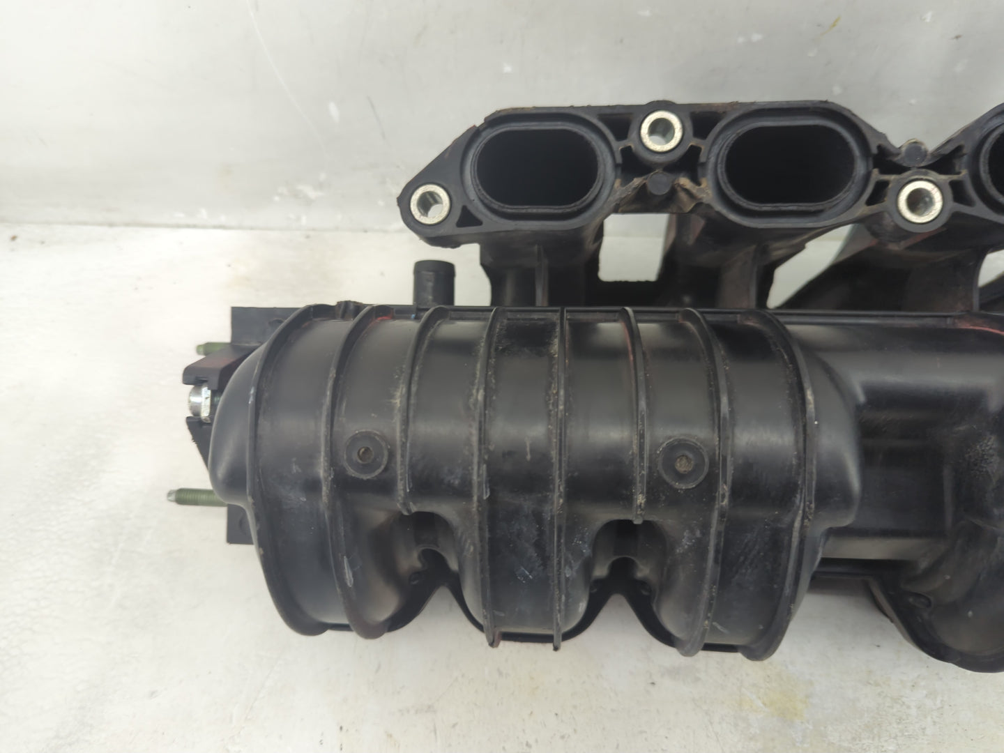 2013-2018 Ford Focus Air Intake Manifold Fits Fits 2013 2014 2015 2016 2017 2018 OEM Used Auto Parts - Oemusedautoparts1.com