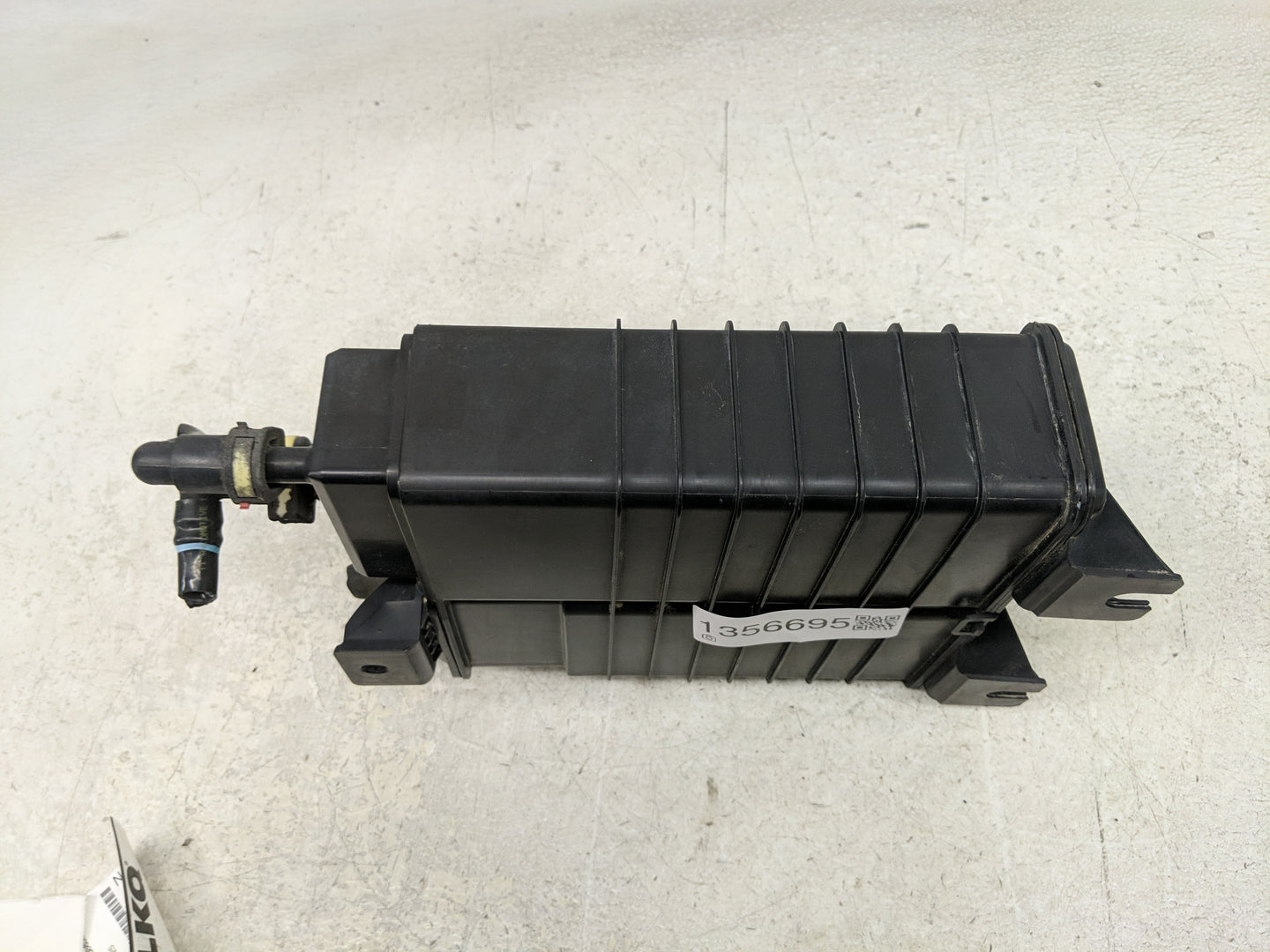 2018 Ford Focus Fuel Vapor Charcoal Canister 1356695 - Oemusedautoparts1.com