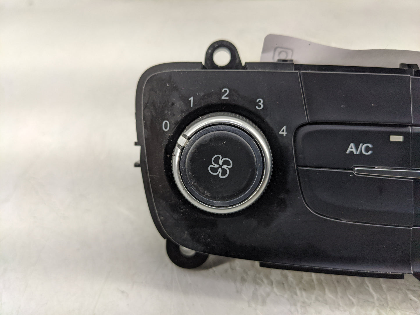 2015-2018 Ford Focus Climate Control Module Temperature AC/Heater Replacement P/N:E1108075 Fits Fits 2015 2016 2017 2018 OEM