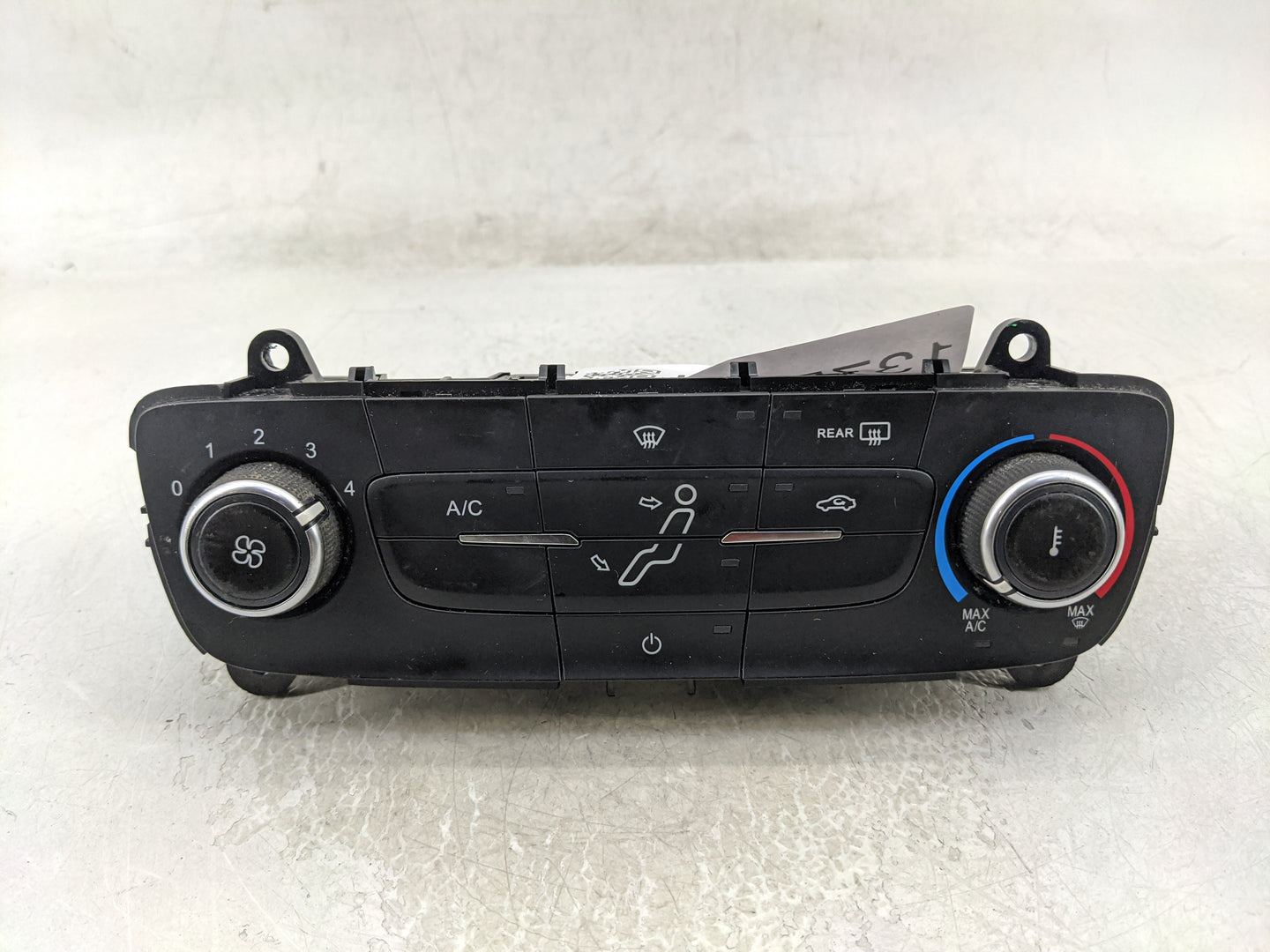 2015-2018 Ford Focus Climate Control Module Temperature AC/Heater Replacement P/N:F1ET-19980-JJ Fits Fits 2015 2016 2017 201