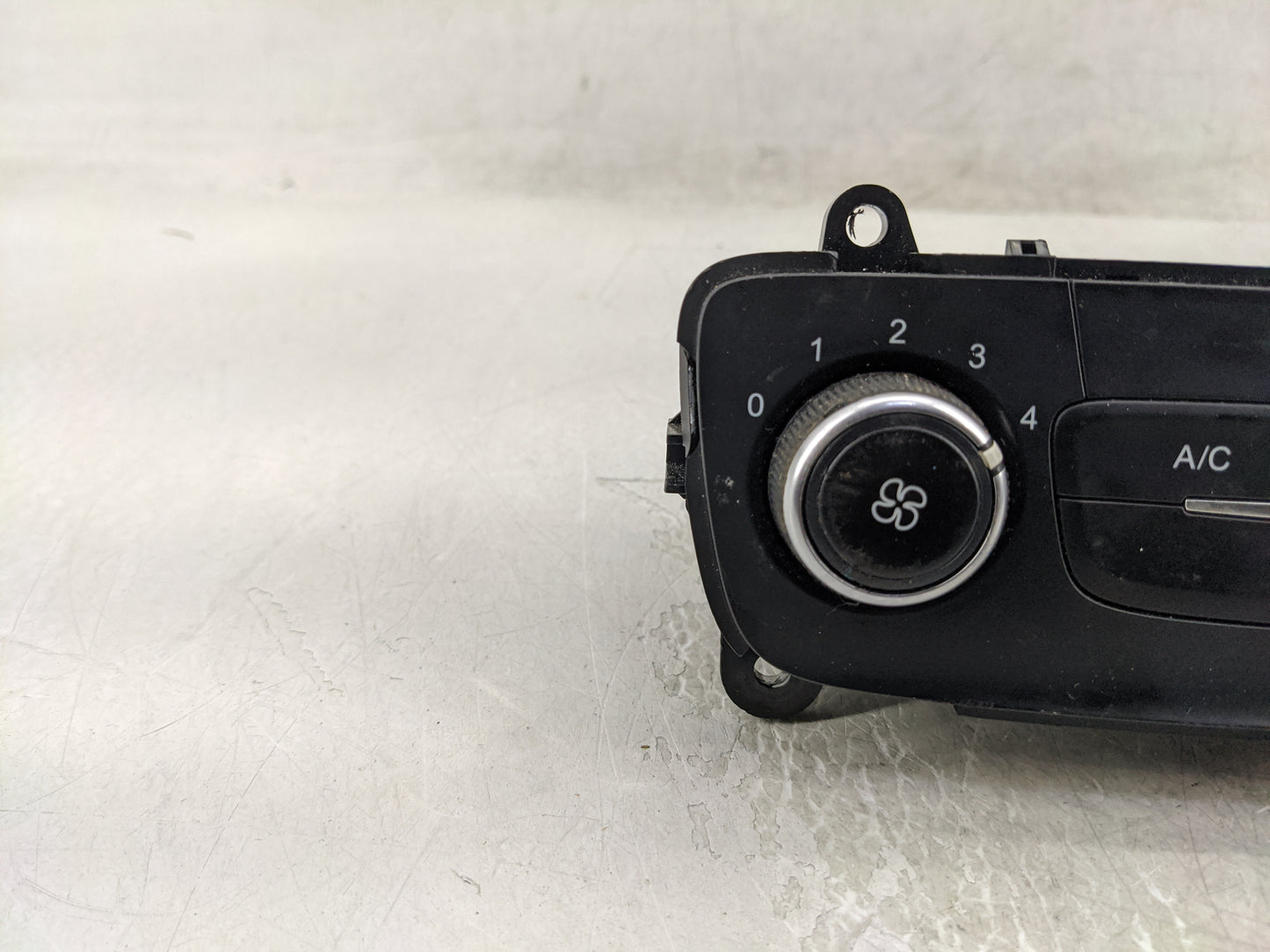2015-2018 Ford Focus Climate Control Module Temperature AC/Heater Replacement P/N:F1ET-19980-JJ Fits Fits 2015 2016 2017 201