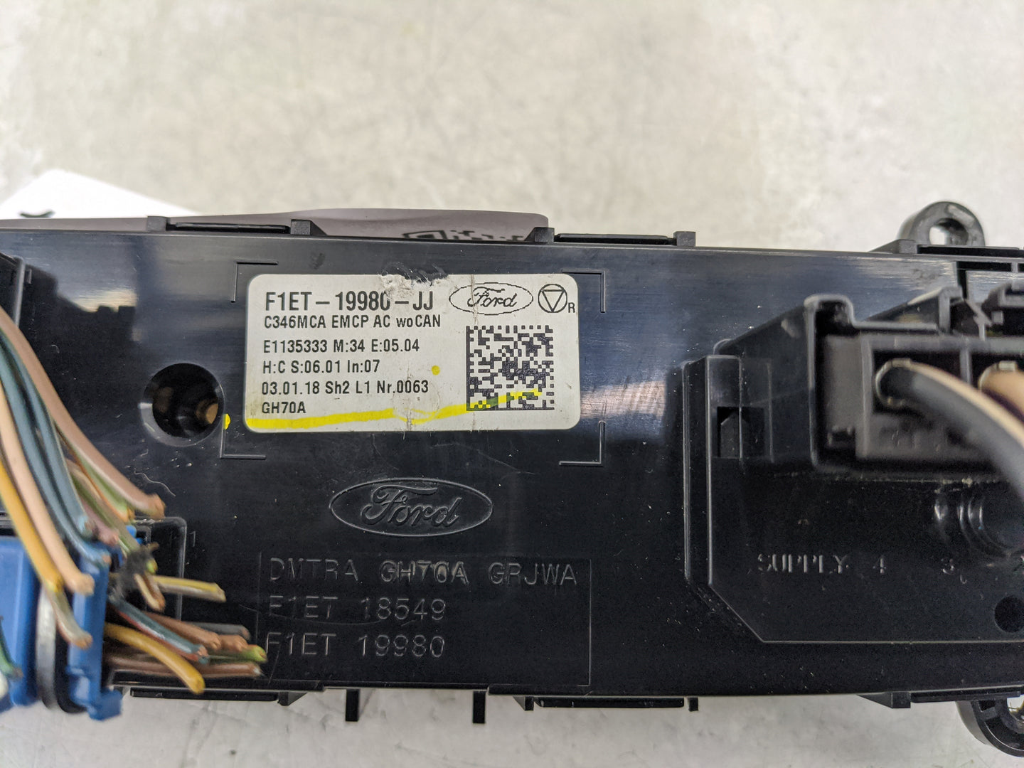 2015-2018 Ford Focus Climate Control Module Temperature AC/Heater Replacement P/N:F1ET-19980-JJ Fits Fits 2015 2016 2017 201