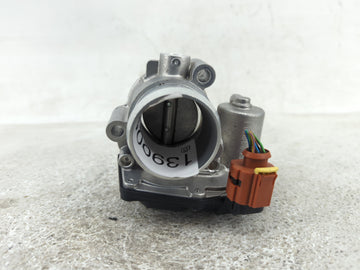 2015-2018 Ford Focus Throttle Body P/N:CM5G-9F991-GA Fits Fits 2014 2015 2016 2017 2018 OEM Used Auto Parts - Oemusedautopar