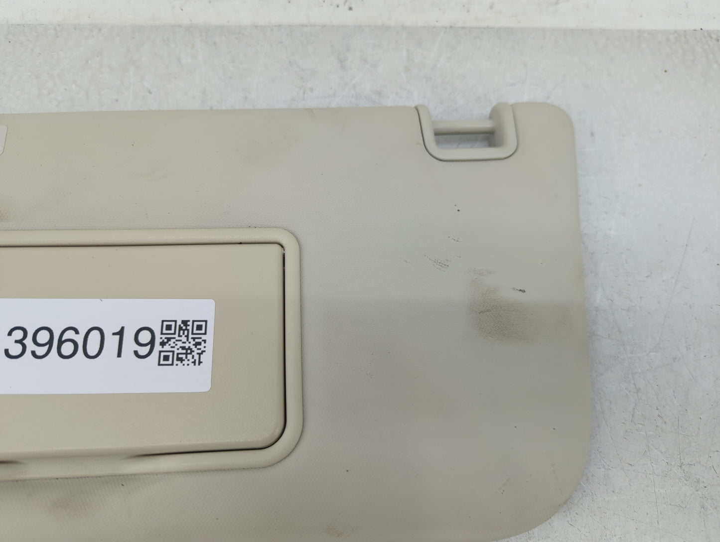 2013-2018 Ford Focus Sun Visor Shade Replacement Passenger Right Mirror Fits Fits 2013 2014 2015 2016 2017 2018 OEM Used Aut