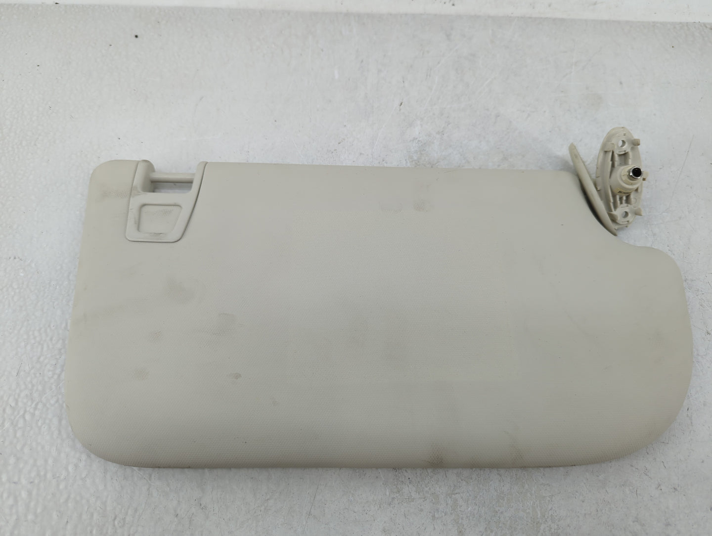 2013-2018 Ford Focus Sun Visor Shade Replacement Passenger Right Mirror Fits Fits 2013 2014 2015 2016 2017 2018 OEM Used Aut