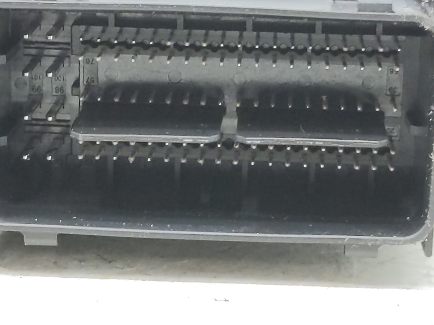 2016-2018 Ford Focus PCM Engine Control Computer ECU ECM PCU OEM P/N:FV6A-12B684-CA Fits Fits 2016 2017 2018 OEM Used Auto P