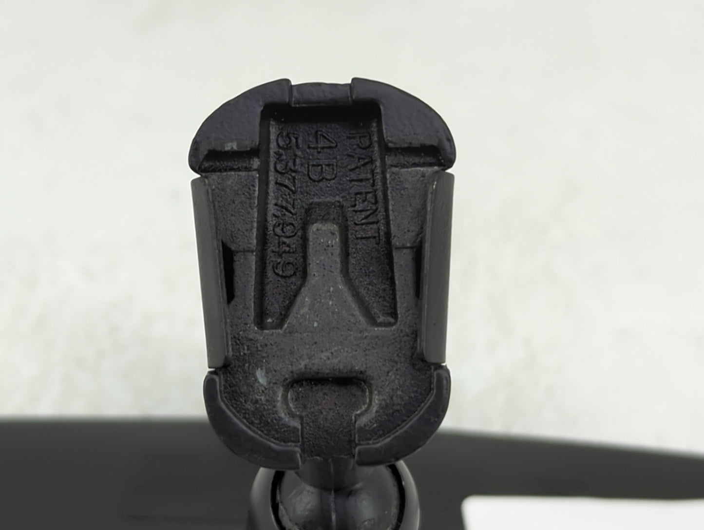 2010-2018 Ford Focus Interior Rear View Mirror Replacement OEM P/N:A048070 Fits OEM Used Auto Parts - Oemusedautoparts1.com