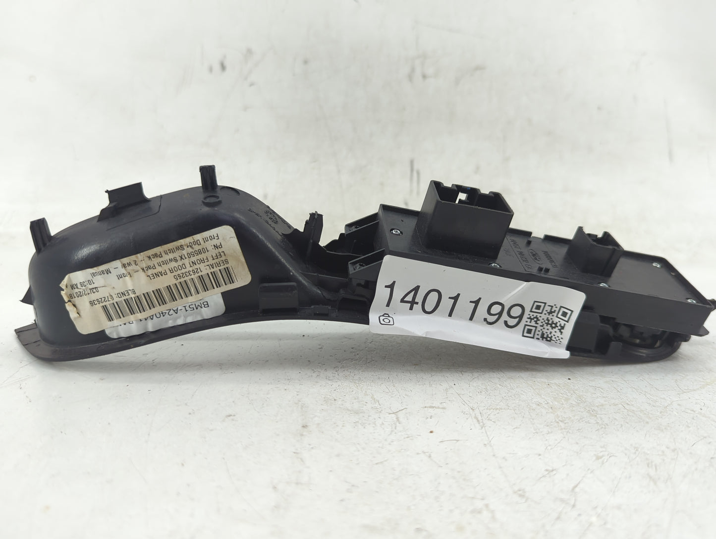 2015-2018 Ford Focus Master Power Window Switch Replacement Driver Side Left P/N:BM51-A240A41 Fits OEM Used Auto Parts - Oem