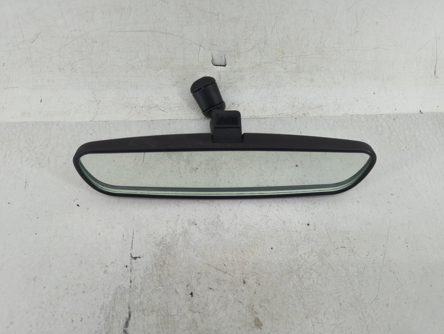 2010-2018 Ford Focus Interior Rear View Mirror Replacement OEM P/N:A046070 Fits OEM Used Auto Parts - Oemusedautoparts1.com
