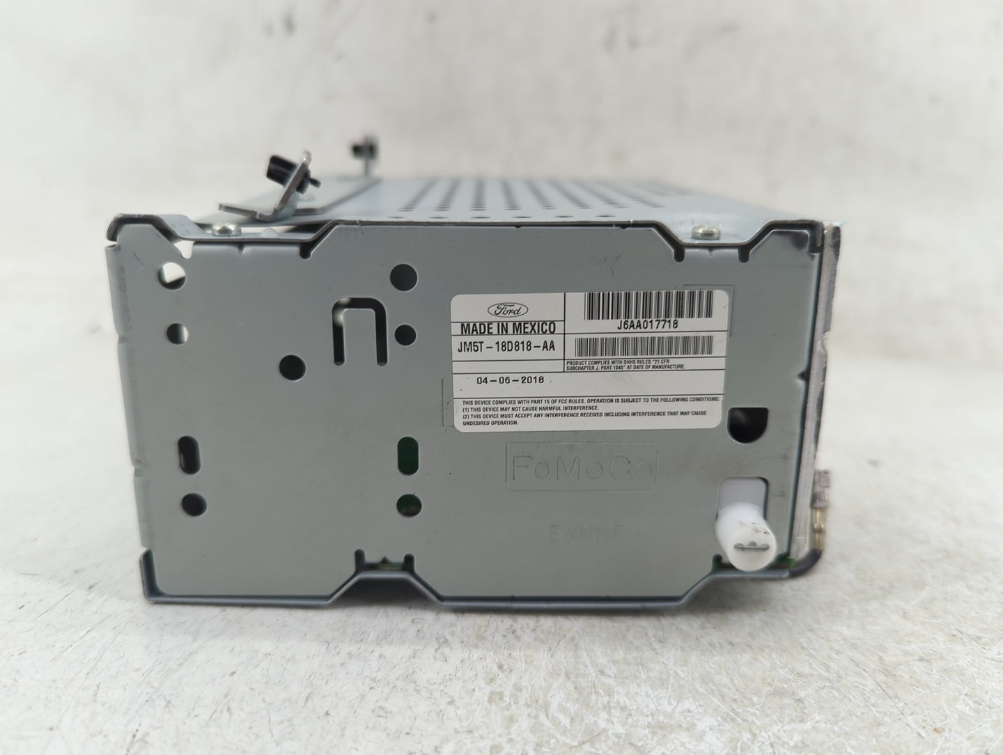 2017-2018 Ford Focus Radio AM FM Cd Player Receiver Replacement P/N:JM5T-18D818-AA Fits Fits 2017 2018 OEM Used Auto Parts -