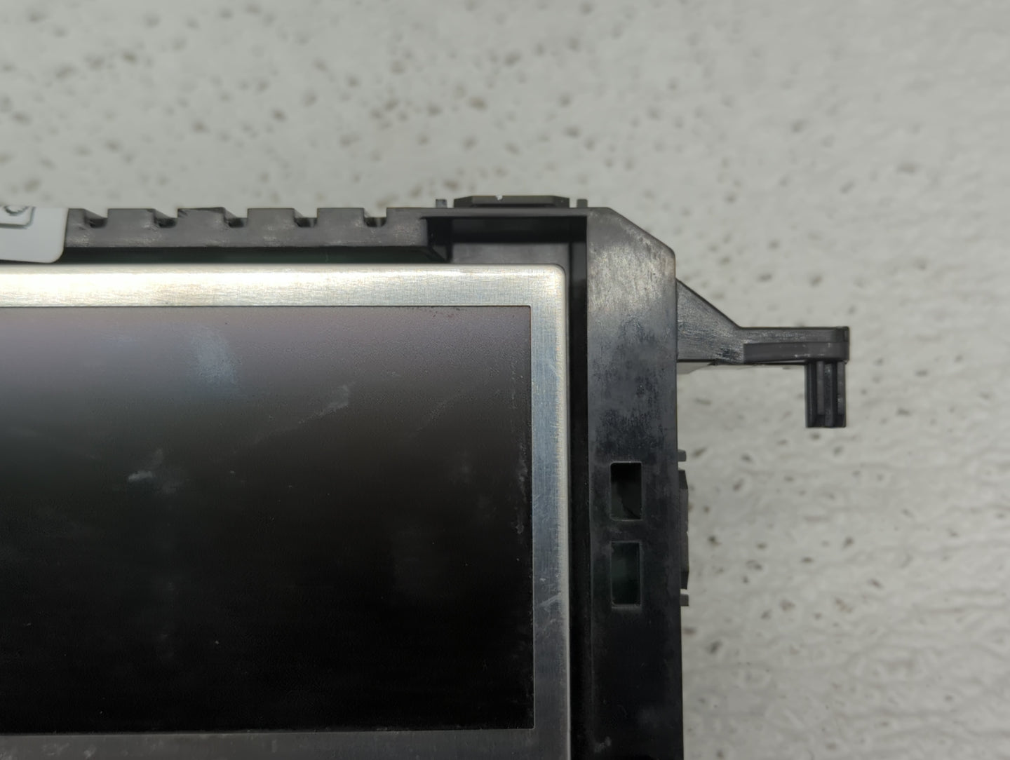 2015-2018 Ford Focus Information Display Screen - Oemusedautoparts1.com