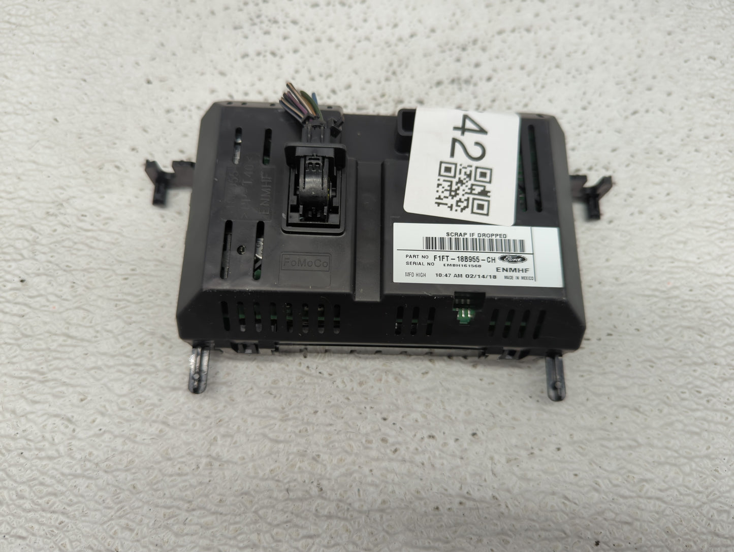 2015-2018 Ford Focus Information Display Screen - Oemusedautoparts1.com