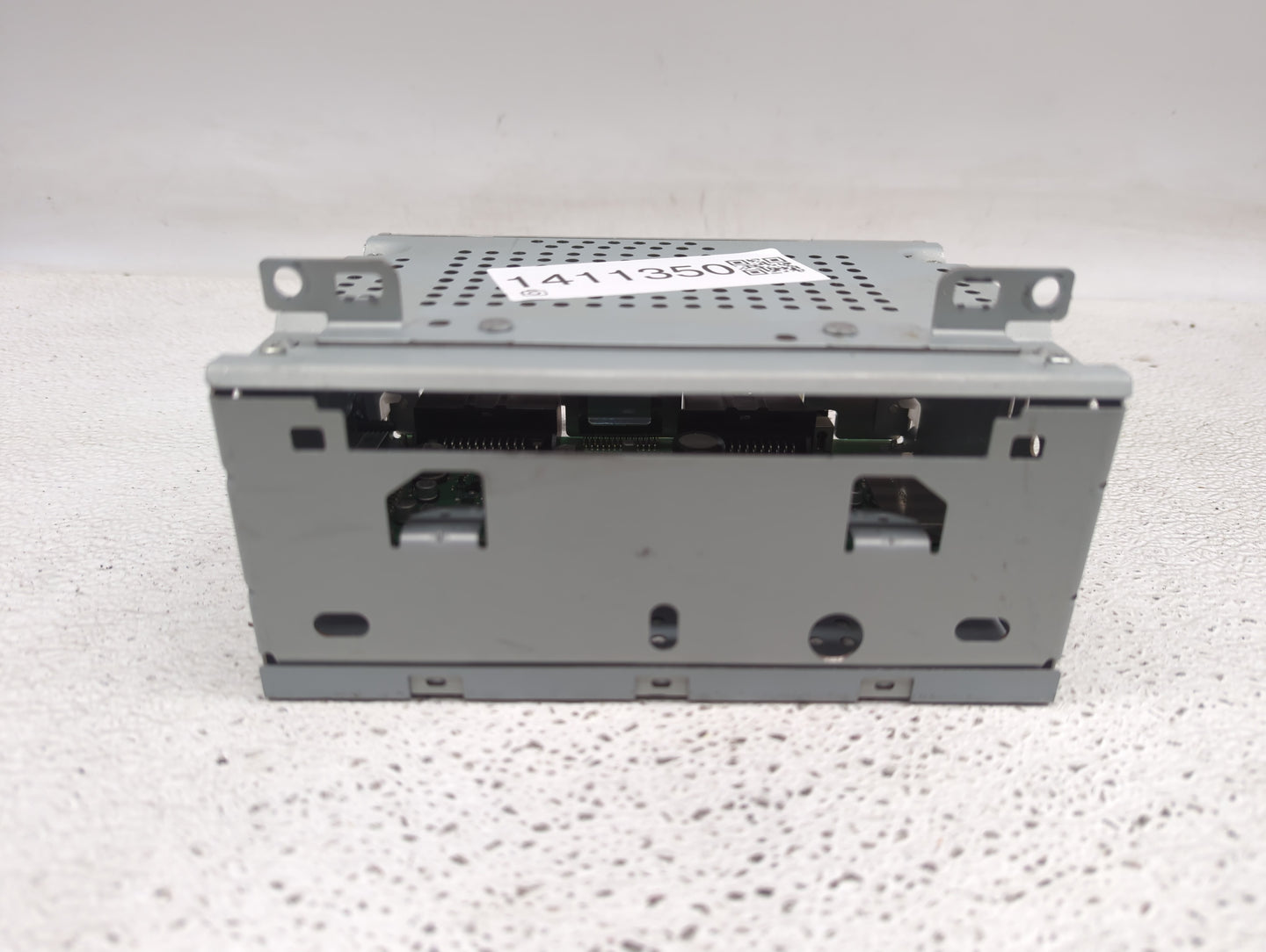 2018 Ford Focus Radio AM FM Cd Player Receiver Replacement P/N:JM5T-18D818-AA Fits OEM Used Auto Parts - Oemusedautoparts1.c