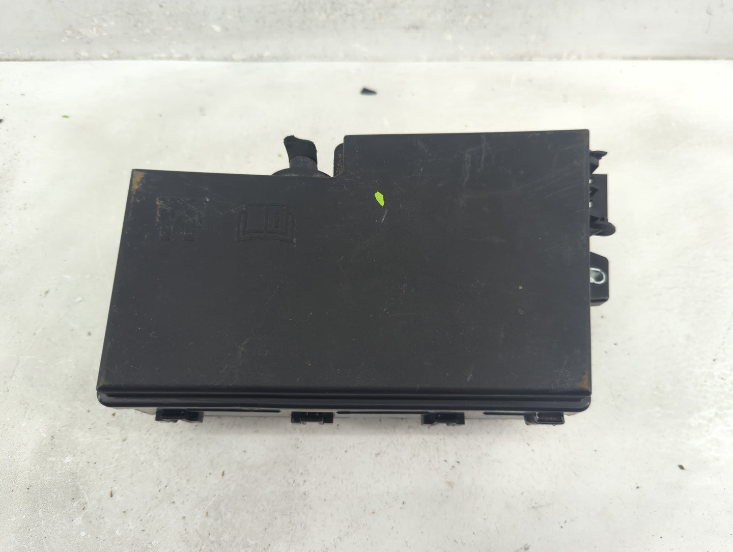 2017-2018 Ford Focus Fusebox Fuse Box Panel Relay Module P/N:GJ7T-14A076-BA Fits Fits 2017 2018 OEM Used Auto Parts - Oemuse